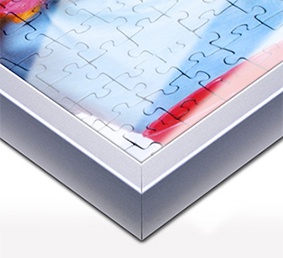 Puzzle frame for the photo puzzle